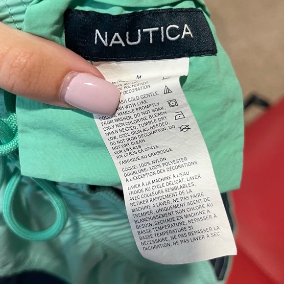 Men’s Nautica Swim Trunks - Picture 3 of 3